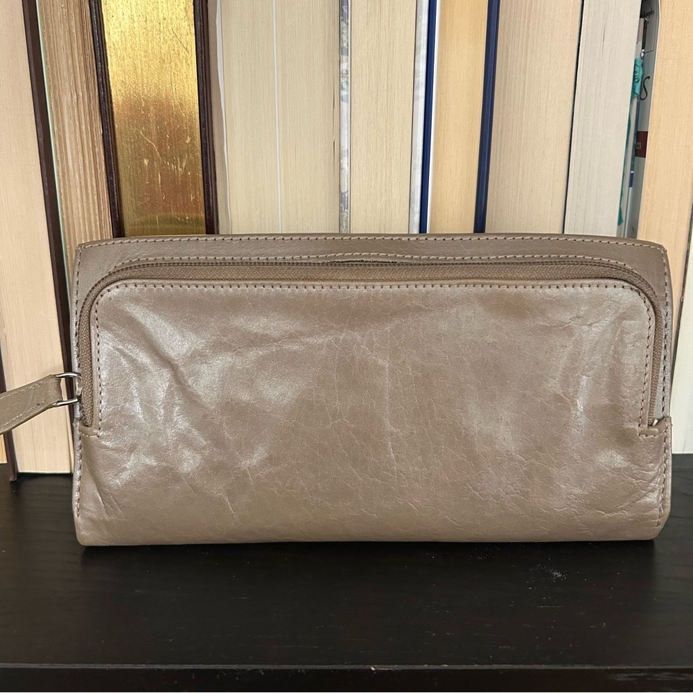 Large Leather Clutch Wallet - metallic taupe color - Picture 3 of 16
